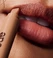 Контурний олівець - помада для губ RHODE peptide lip shape Color: flex - rich neutral brown Size: 0.75 g / 0.026 oz. - Фото 7