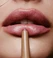 Контурний олівець - помада для губ RHODE peptide lip shape Color: lift - soft neutral pink Size: 0.75 g / 0.026 oz. - Фото 9