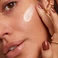 Праймер Bobbi Brown Mini Vitamin Enriched Face Base Primer Moisturizer 0.50 oz/ 15 mL - Фото 3