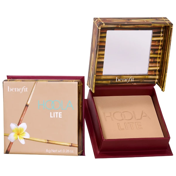 Шовковистий матовий бронзер Benefit Cosmetics Hoola Matte Powder Bronzer Color: Hoola Lite Bronzer - light matte bronzer Size 0.28 oz / 8 g