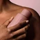 Зволожуючий лосьйон для тіла з ашвагандою Rare Beauty by Selena Gomez Find Comfort Hydrating Body Lotion - Фото 4