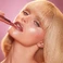 Зволожуюча помада Charlotte Tilbury K.I.S.S.I.N.G Satin Shine Lipstick 90's Pink - a dreamy 90s-inspired warm rosewood pink 0.12 oz / 3.5 g - Фото 2