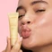 Зволожуючий бальзам для губ LANEIGE Lip Glowy Lightweight Hydration Balm with Shea Butter Scent: Vanilla Size .35 oz - Фото 4
