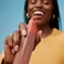 Освіжаючий ароматний спрей для тіла та волосся з ніацинамідом Rare Beauty by Selena Gomez Find Comfort: Awaken Confidence Body & Hair Fragrance Mist with Niacinamide Size: 3.38 oz / 100 mL - Фото 9